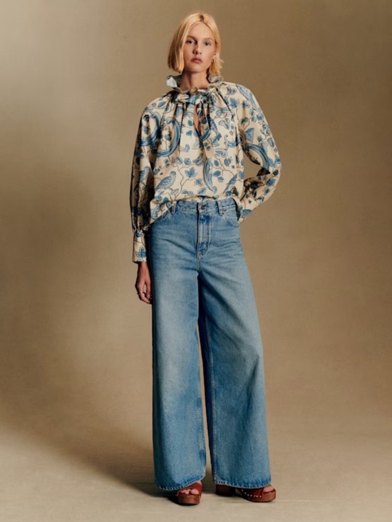 Sezane Tops - NWT SÉZANE X ANTOINETTE POISSON Hillis Blouse in Blue Birds Print Size FR